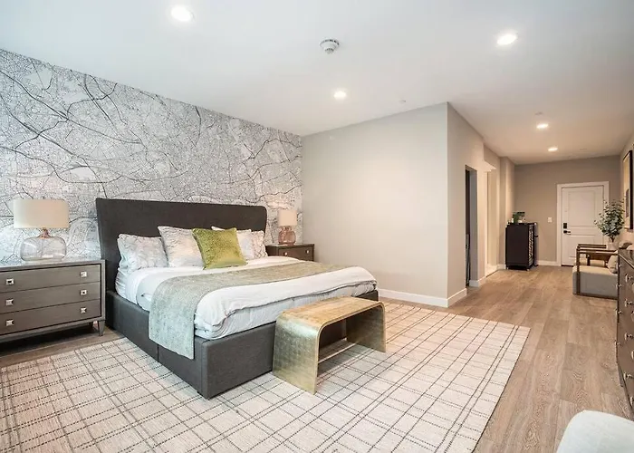 Private Room With Kitchen & Bath 3